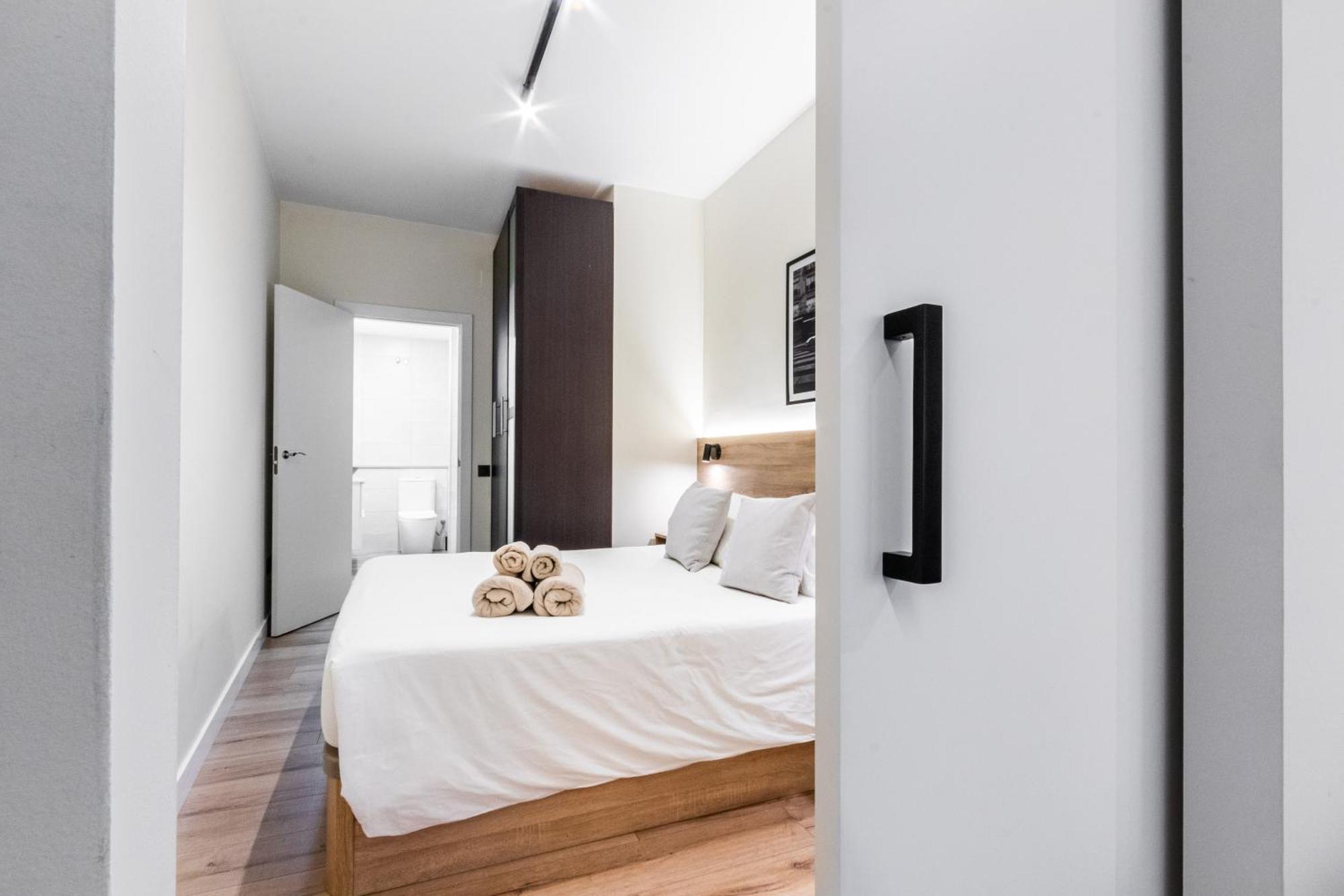 Exclusive Apartments Barcelona 4 Personas St Pere Terrassa Ngoại thất bức ảnh